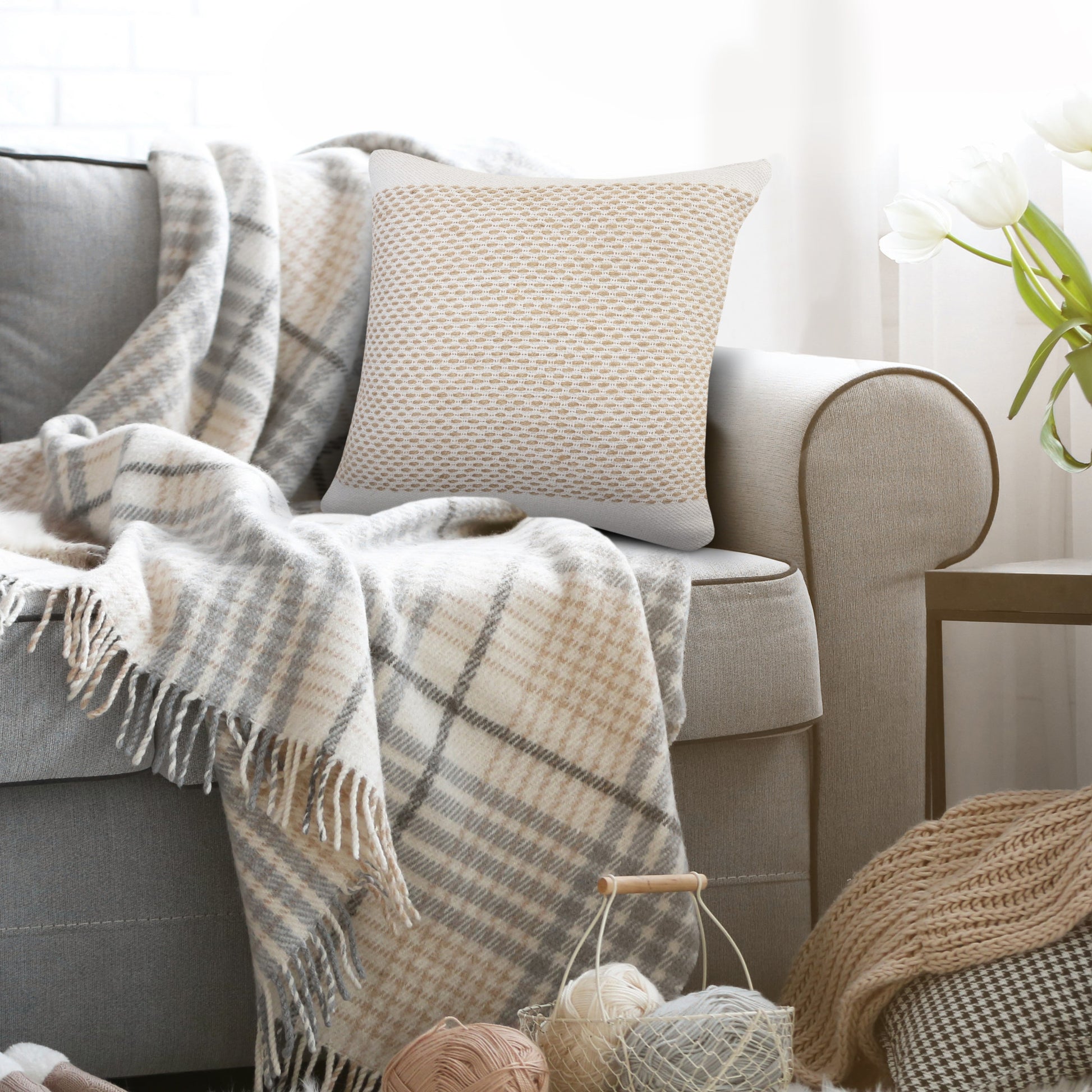 20" Ivory And Natural Cotton Geometric Throw Pillow-4